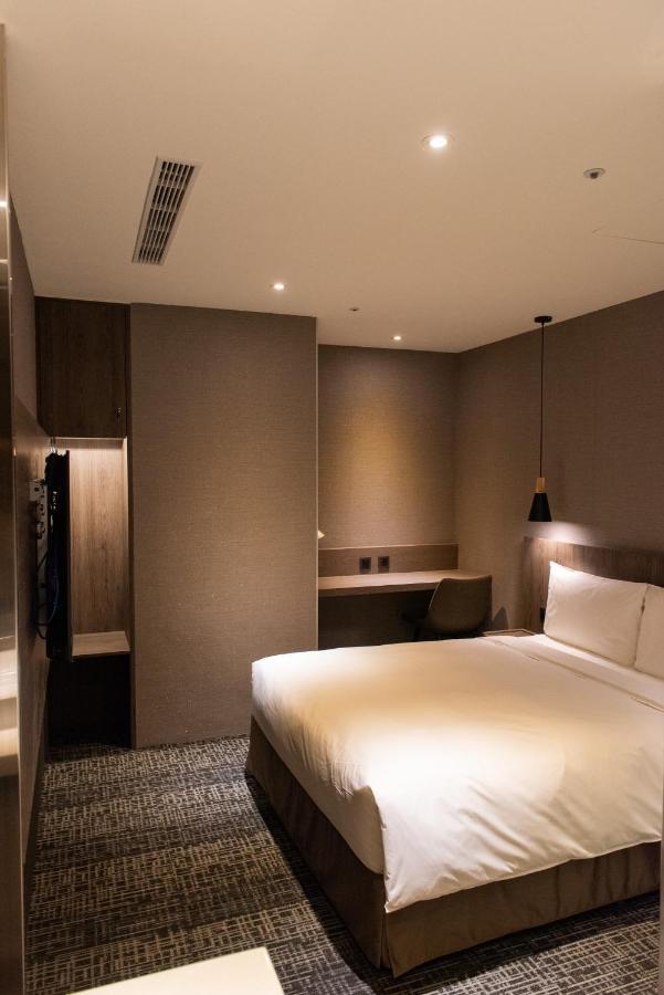 N Hotel Taipei Esterno foto